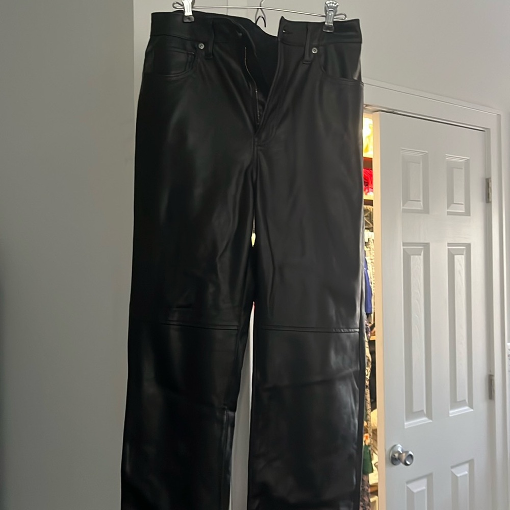 Gap faux leather cheeky straight, high-rise pants